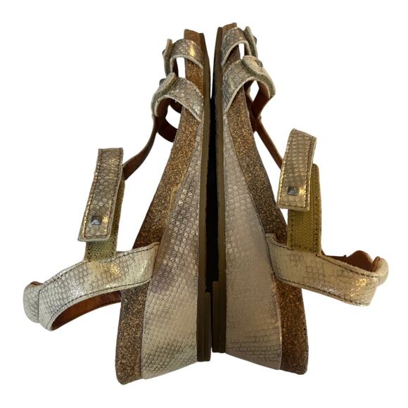 Taos Wanderer Size EU 41 US 10 - 10.5 Around the Ankle Wedge Sandal - Picture 4 of 8